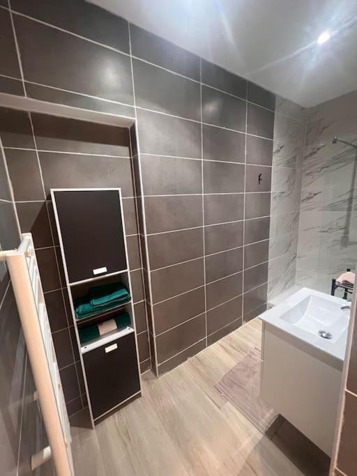 T2 Neuf Et Moderne Climatiser Avec Netflix Amazon Marsiglia Esterno foto